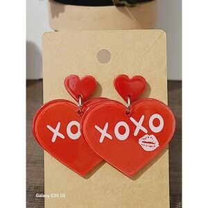 Red‎ Heart XOXO Kiss Earrings Valentine's Day Love Dangle Acrylic NEW Holiday